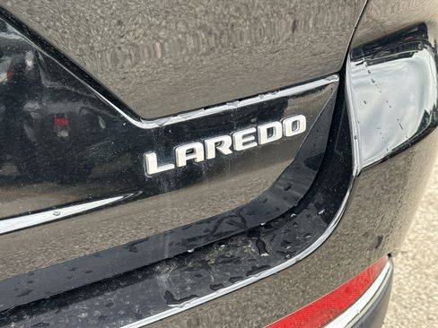 Used 2025 Jeep Grand Cherokee Laredo X w/ Luxury Tech Group I AWD/4WD image 8