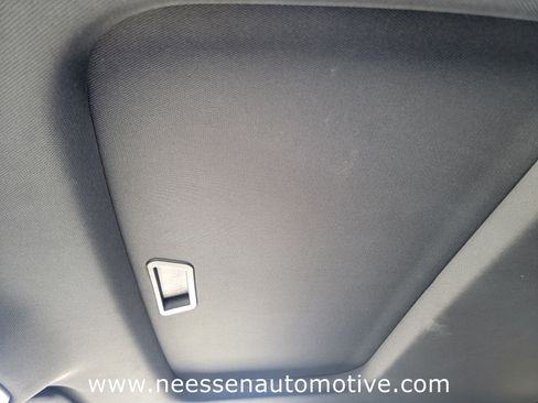 Used 2024 Chevrolet Trax RS w/ Sunroof Package image 26