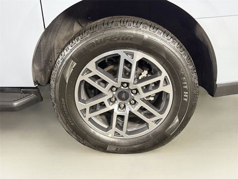 Used 2025 Ford Expedition Max Active AWD/4WD image 39