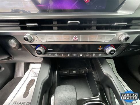 Used 2023 Kia Telluride LX image 24
