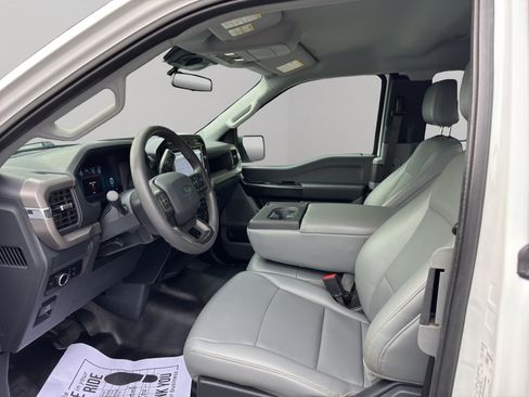 Used 2024 Ford F150 XL RWD image 3