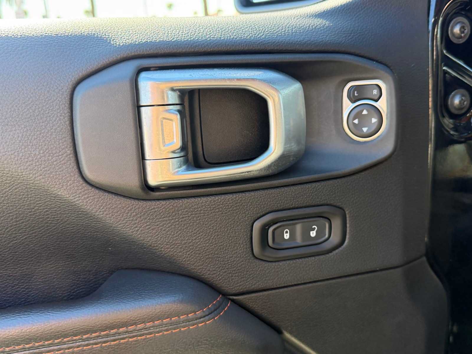 Used 2022 Jeep Gladiator Mojave w/ LED Lighting Group AWD/4WD image 14