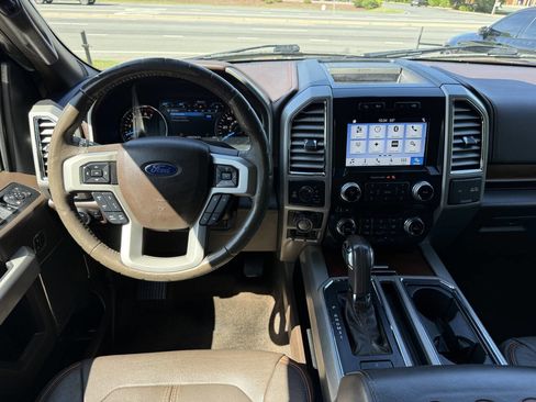 Used 2016 Ford F150 King Ranch w/ Equipment Group 601A Luxury AWD/4WD image 17