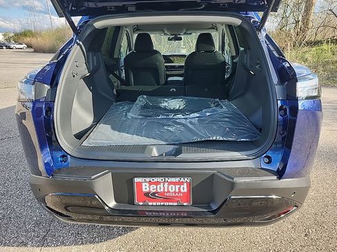New 2026 Nissan Murano SV AWD/4WD image 17