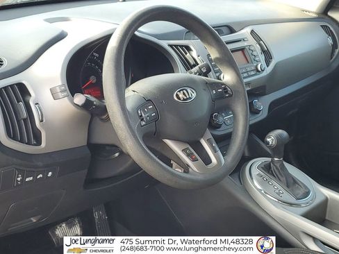 Used 2016 Kia Sportage LX image 11