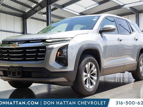 Used 2025 Chevrolet Equinox LT FWD image 1