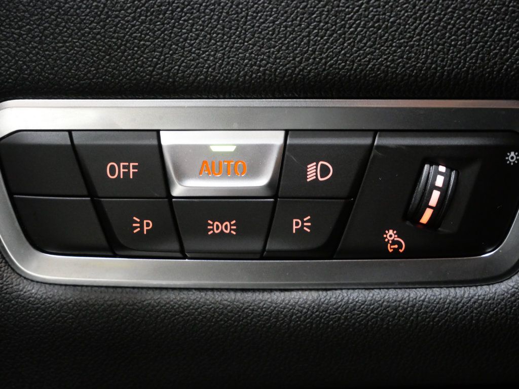 Used 2022 BMW X5 xDrive40i w/ Premium Package AWD/4WD image 15