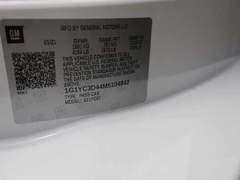 Used 2021 Chevrolet Corvette Stingray Premium Conv w/ Z51 Performance Package image 40