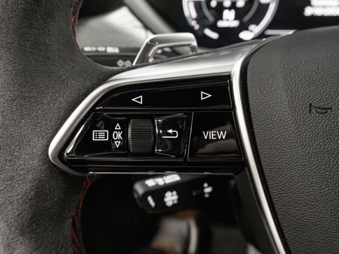 Used 2023 Audi RS e-tron GT image 64