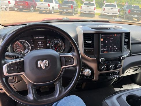 Used 2022 RAM 1500 Laramie AWD/4WD image 11