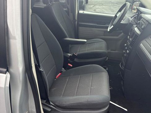 Used 2008 Dodge Grand Caravan SE image 18