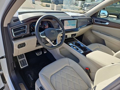 New 2026 Volkswagen Atlas SEL Premium R-Line image 14