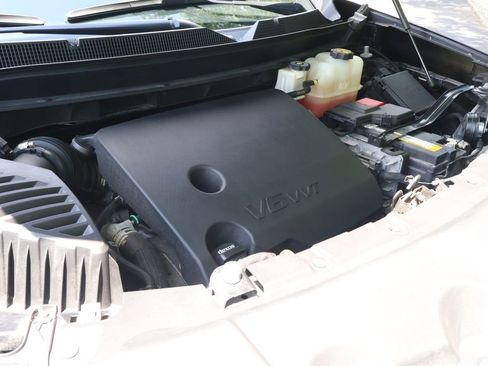 Used 2018 Chevrolet Traverse LS FWD image 13