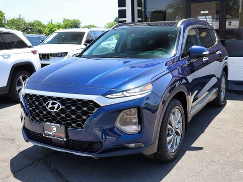 Used 2019 Hyundai Santa Fe AWD image 2