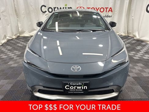 Used 2025 Toyota Prius Plug-In Hybrid image 2