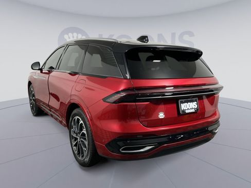 Used 2024 Lincoln Nautilus Reserve image 4