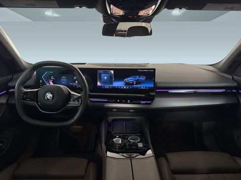 Used 2024 BMW 530i image 15