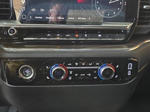 Used 2023 GMC Sierra 1500 Elevation AWD/4WD image 22
