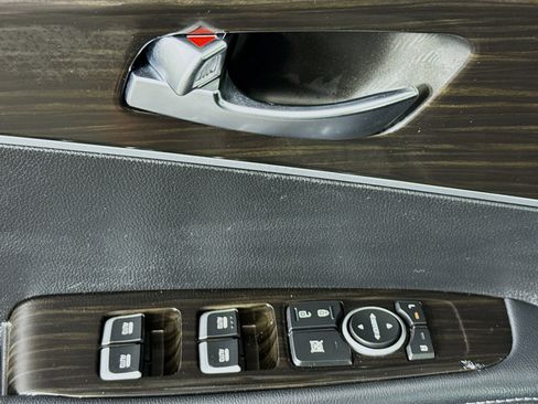 Used 2019 Kia Sorento S image 22