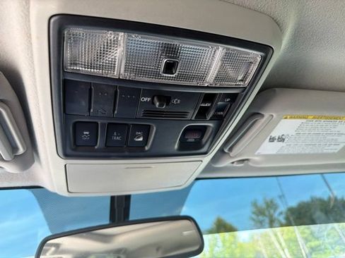 Used 2011 Toyota 4Runner Limited AWD/4WD image 66