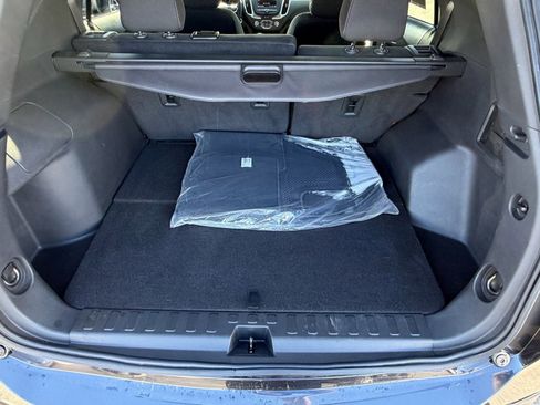 Used 2023 Chevrolet Equinox LT image 23