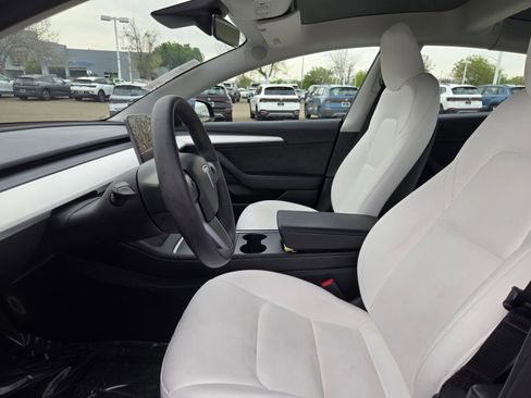 Used 2023 Tesla Model 3 Standard Range image 21