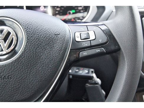 Used 2018 Volkswagen Tiguan S FWD image 16