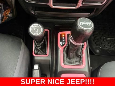 Used 2018 Jeep Wrangler Sport AWD/4WD image 22