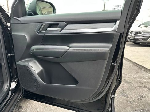 Used 2025 GMC Terrain Elevation image 27