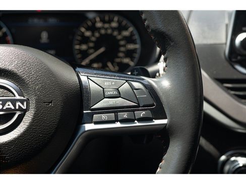 Used 2023 Nissan Altima 2.5 SR AWD/4WD image 7