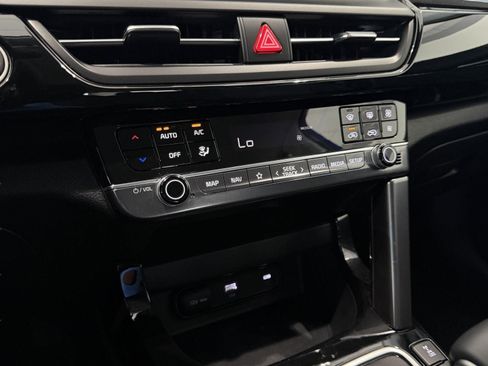 Used 2025 Kia Seltos X-Line AWD/4WD image 35