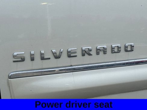 Used 2010 Chevrolet Silverado 1500 LTZ w/ White Diamond Tricoat Edition image 20