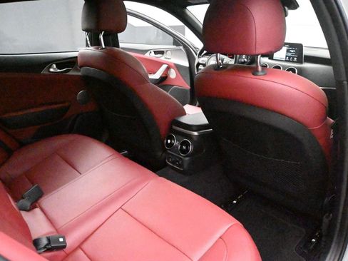 Used 2019 Kia Stinger GT1 image 21