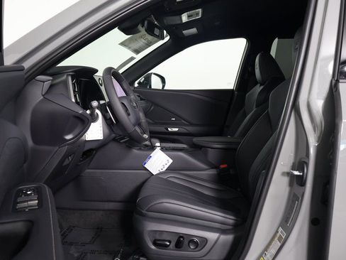 New 2026 Lexus TX 500h AWD image 5