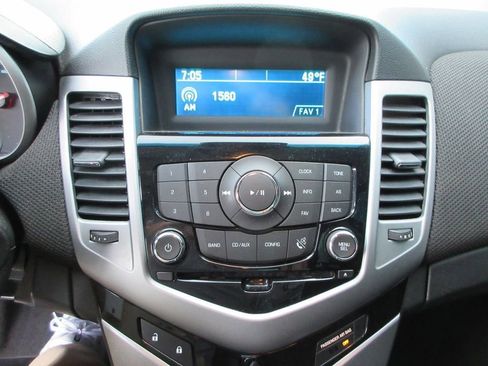 Used 2014 Chevrolet Cruze LT FWD image 29
