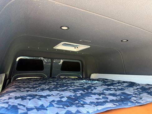 Used 2020 Mercedes-Benz Sprinter 2500 w/ Comfort Plus Package image 32