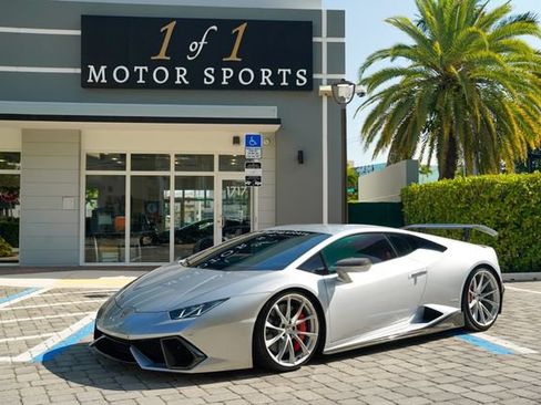 Used 2015 Lamborghini Huracan LP 610-4 AWD/4WD image 1