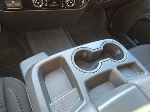 Used 2024 Chevrolet Silverado 2500 LT image 22