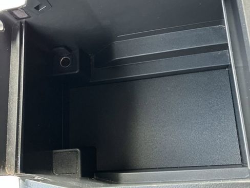 Used 2020 Ford F350 Lariat w/ Chrome Package image 25