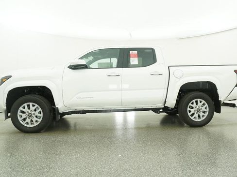 New 2026 Toyota Tacoma SR5 image 16