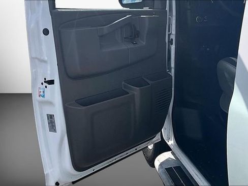 Used 2024 Chevrolet Express 2500 w/ Driver Convenience Package RWD image 16