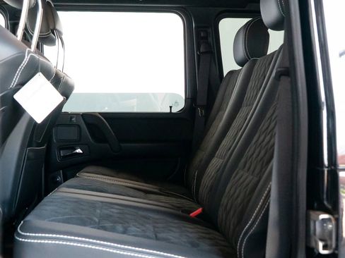 Used 2017 Mercedes-Benz G 550 Squared image 98