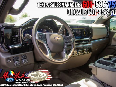 Used 2023 Chevrolet Silverado 1500 LT AWD/4WD image 13