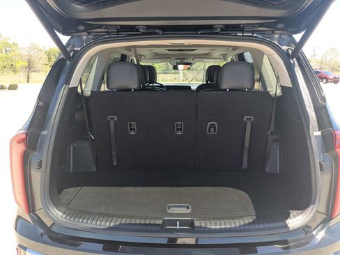 Certified 2025 Kia Telluride S AWD/4WD image 14