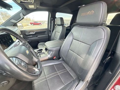 Used 2024 Chevrolet Silverado 1500 High Country w/ High Country Premium Package image 19