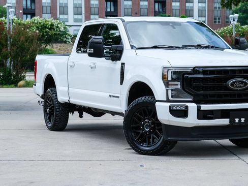 Used 2020 Ford F250 Lariat AWD/4WD image 2