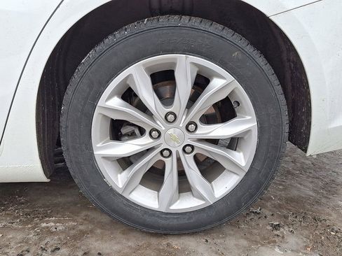 Used 2019 Chevrolet Malibu LT image 11