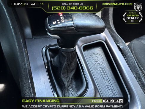 Used 2017 Dodge Charger SE w/ Blacktop Package RWD image 14