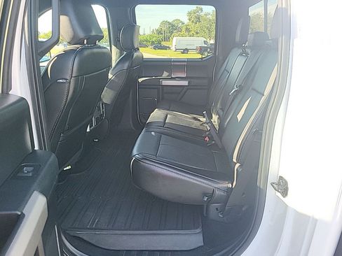 Used 2019 Ford F150 Lariat AWD/4WD image 9
