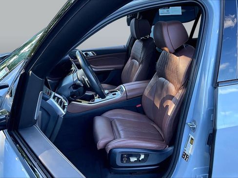 Used 2025 BMW X5 M60i AWD/4WD image 9